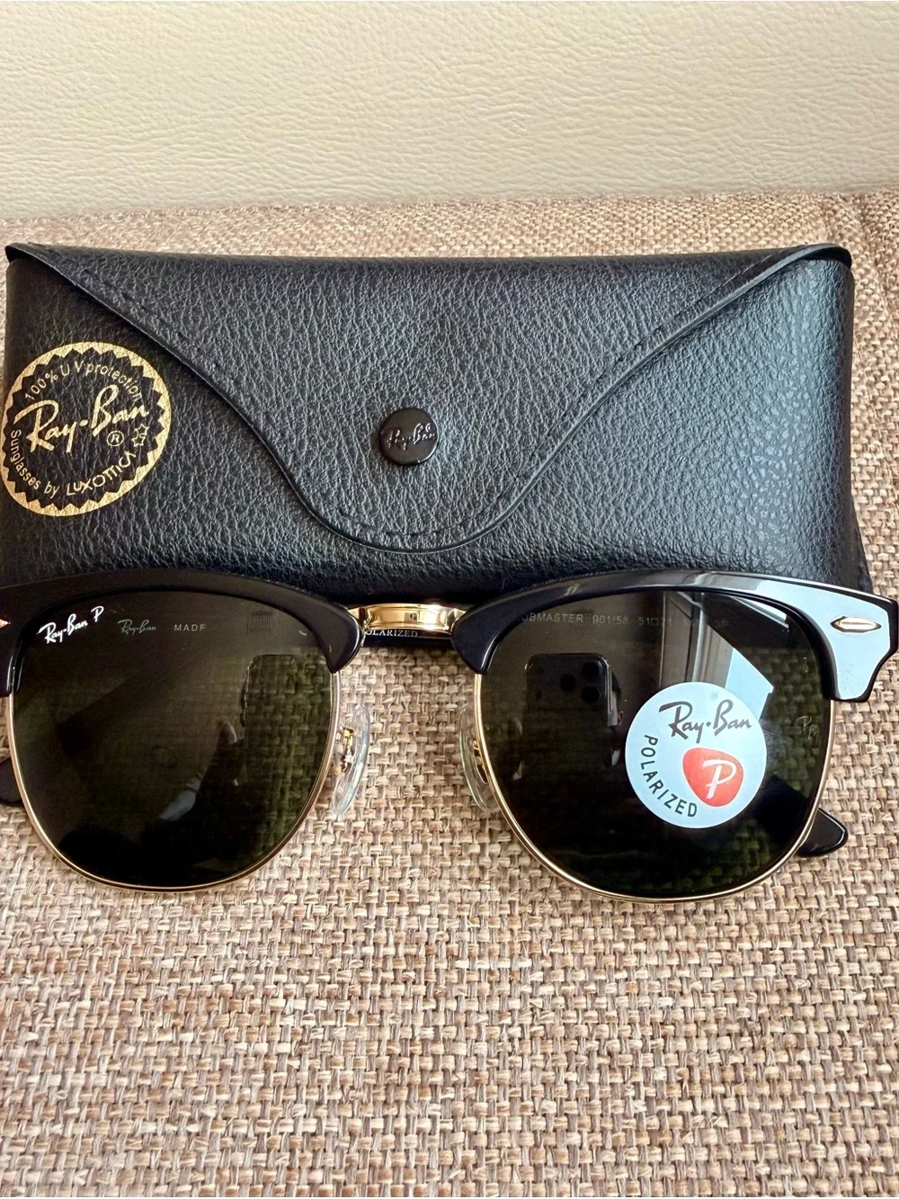 Ray-Ban RB3016 Clubmaster Polarized Black Gold Sunglasses New Unused